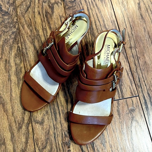 Michael Kors Shoes - Michael Kors Caramel Color Leather Heels